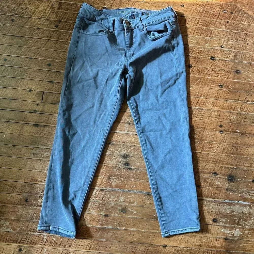 American Eagle washed gray crop 6 normcore jeggings